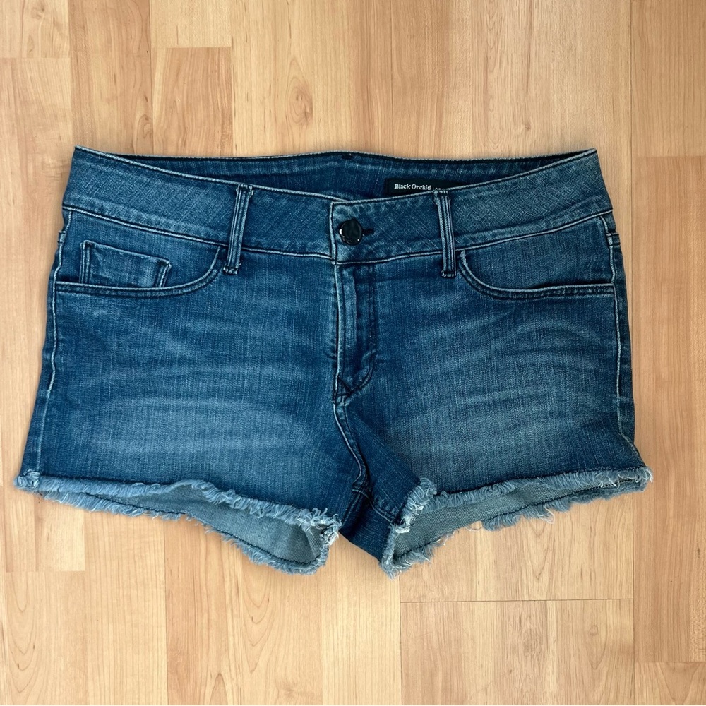 Black Orchid Jean Shorts, size 29. Used, good condition.